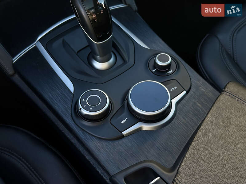 Внедорожник / Кроссовер Alfa Romeo Stelvio 2018 в Львове фото 34 Внедорожник / Кроссовер Alfa Romeo Stelvio 2018 в Львове