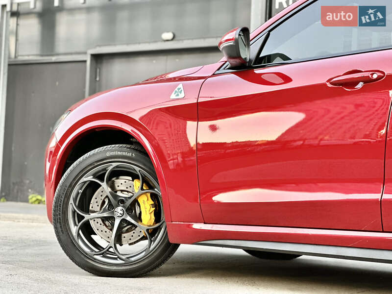 Позашляховик / Кросовер Alfa Romeo Stelvio 2018 в Києві