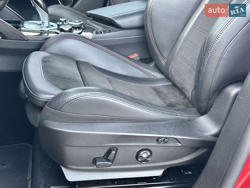 Позашляховик / Кросовер Alfa Romeo Stelvio 2018 в Києві