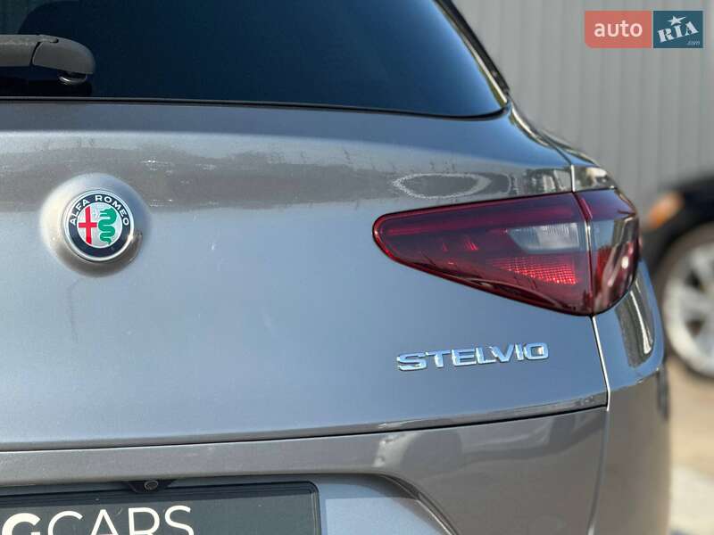 Внедорожник / Кроссовер Alfa Romeo Stelvio 2018 в Киеве фото 15 Внедорожник / Кроссовер Alfa Romeo Stelvio 2018 в Киеве
