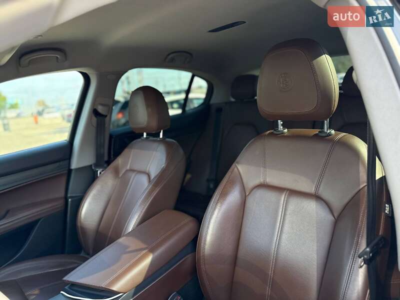 Внедорожник / Кроссовер Alfa Romeo Stelvio 2018 в Киеве фото 22 Внедорожник / Кроссовер Alfa Romeo Stelvio 2018 в Киеве