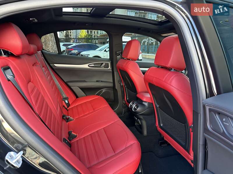 Внедорожник / Кроссовер Alfa Romeo Stelvio 2023 в Киеве