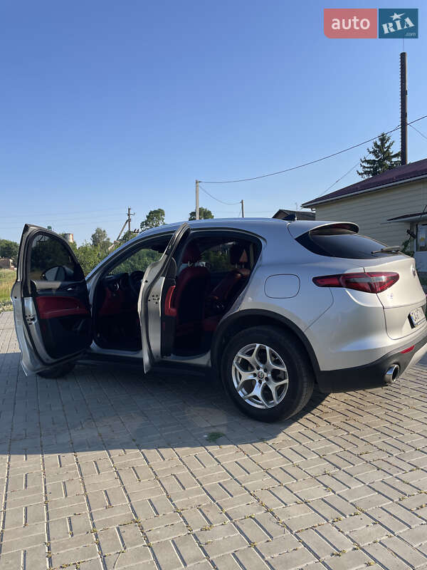 Внедорожник / Кроссовер Alfa Romeo Stelvio 2020 в Киеве