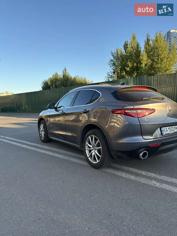 Внедорожник / Кроссовер Alfa Romeo Stelvio 2018 в Киеве фото 4 Внедорожник / Кроссовер Alfa Romeo Stelvio 2018 в Киеве