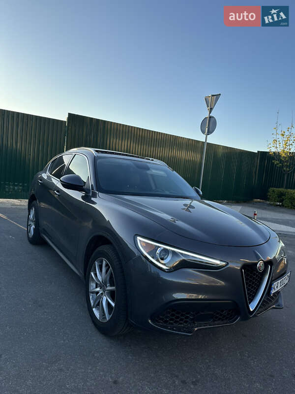 Внедорожник / Кроссовер Alfa Romeo Stelvio 2018 в Киеве фото 8 Внедорожник / Кроссовер Alfa Romeo Stelvio 2018 в Киеве