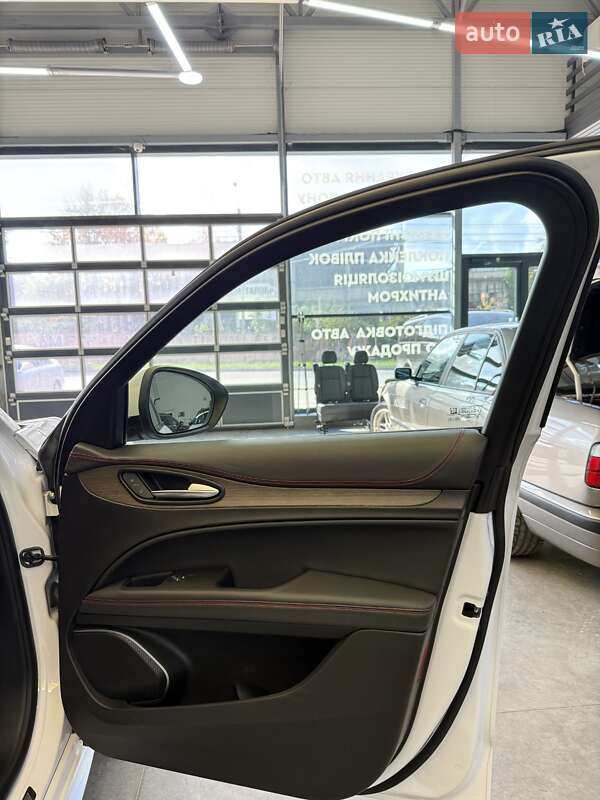 Внедорожник / Кроссовер Alfa Romeo Stelvio 2021 в Черновцах