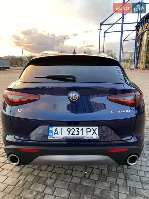 Внедорожник / Кроссовер Alfa Romeo Stelvio 2017 в Харькове фото 7 Внедорожник / Кроссовер Alfa Romeo Stelvio 2017 в Харькове