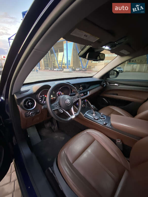 Внедорожник / Кроссовер Alfa Romeo Stelvio 2017 в Харькове фото 18 Внедорожник / Кроссовер Alfa Romeo Stelvio 2017 в Харькове