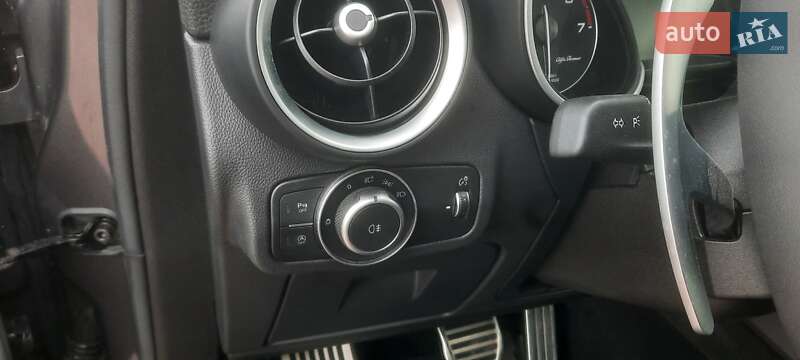 Внедорожник / Кроссовер Alfa Romeo Stelvio 2019 в Ровно фото 21 Внедорожник / Кроссовер Alfa Romeo Stelvio 2019 в Ровно