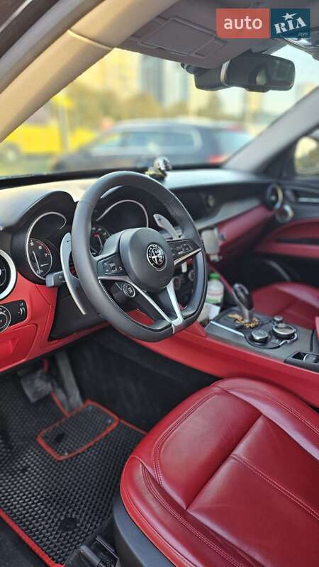 Внедорожник / Кроссовер Alfa Romeo Stelvio 2019 в Киеве фото 8 Внедорожник / Кроссовер Alfa Romeo Stelvio 2019 в Киеве