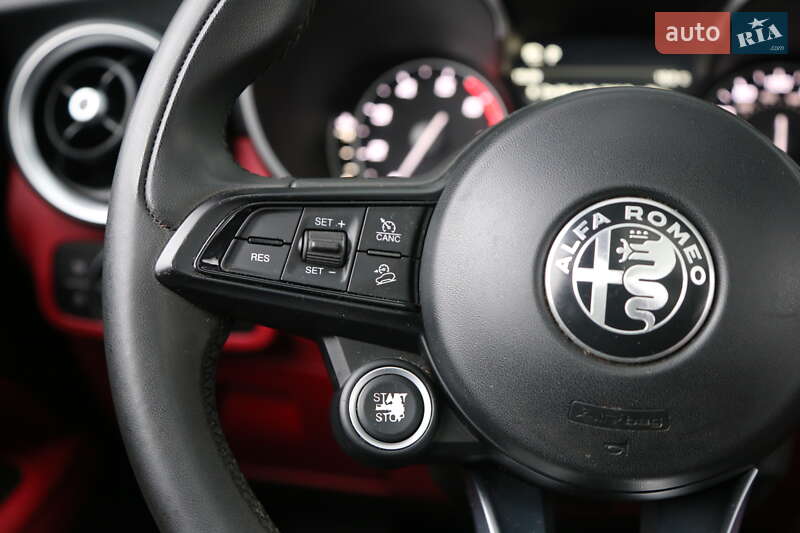 Внедорожник / Кроссовер Alfa Romeo Stelvio 2020 в Киеве