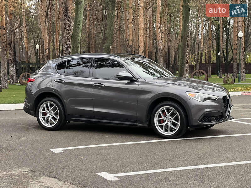 Позашляховик / Кросовер Alfa Romeo Stelvio 2018 в Харкові фото 5 Позашляховик / Кросовер Alfa Romeo Stelvio 2018 в Харкові