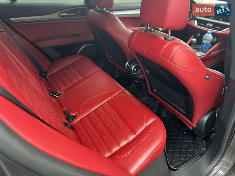 Позашляховик / Кросовер Alfa Romeo Stelvio 2018 в Харкові фото 17 Позашляховик / Кросовер Alfa Romeo Stelvio 2018 в Харкові