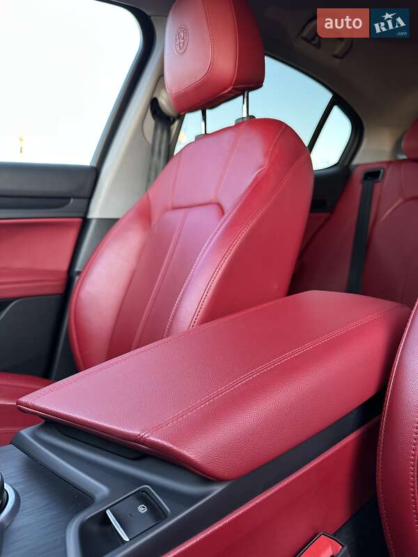 Внедорожник / Кроссовер Alfa Romeo Stelvio 2018 в Белогородке