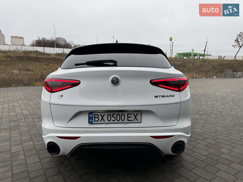 Внедорожник / Кроссовер Alfa Romeo Stelvio 2022 в Хмельницком
