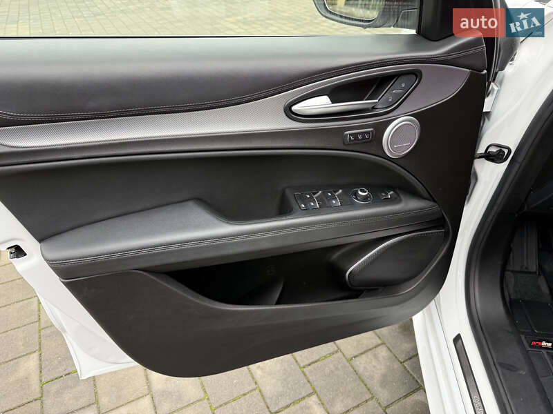 Внедорожник / Кроссовер Alfa Romeo Stelvio 2022 в Хмельницком