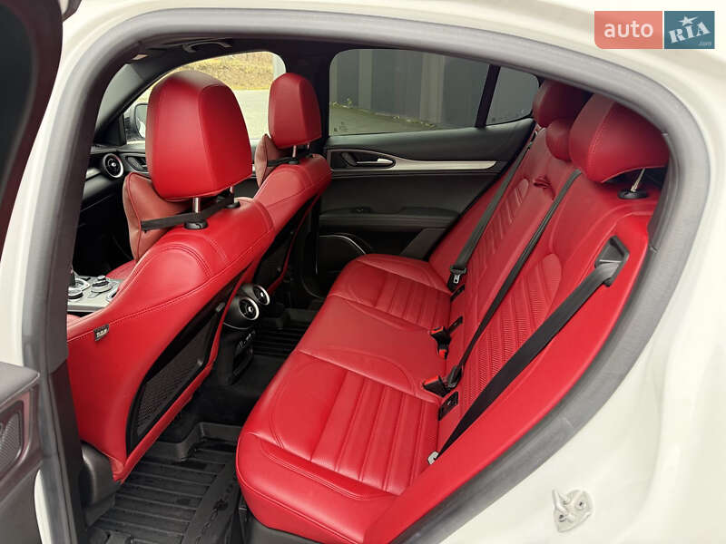 Внедорожник / Кроссовер Alfa Romeo Stelvio 2022 в Хмельницком