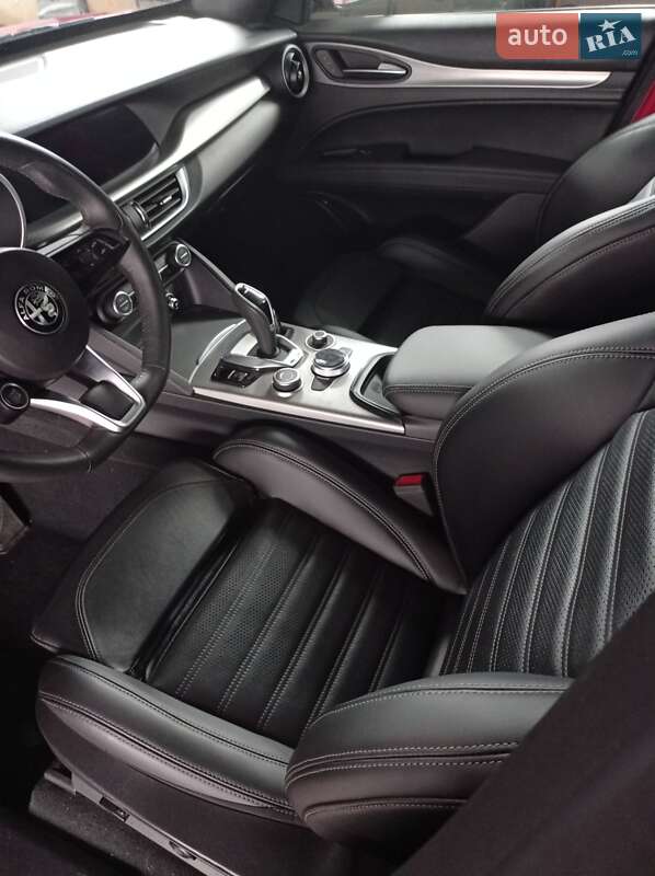 Внедорожник / Кроссовер Alfa Romeo Stelvio 2023 в Виннице
