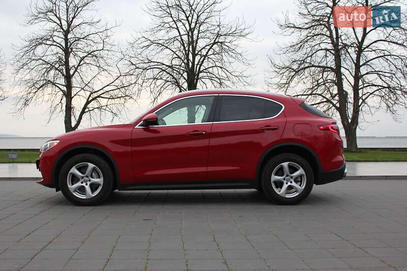 Позашляховик / Кросовер Alfa Romeo Stelvio 2018 в Світловодську
