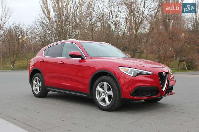Позашляховик / Кросовер Alfa Romeo Stelvio 2018 в Світловодську