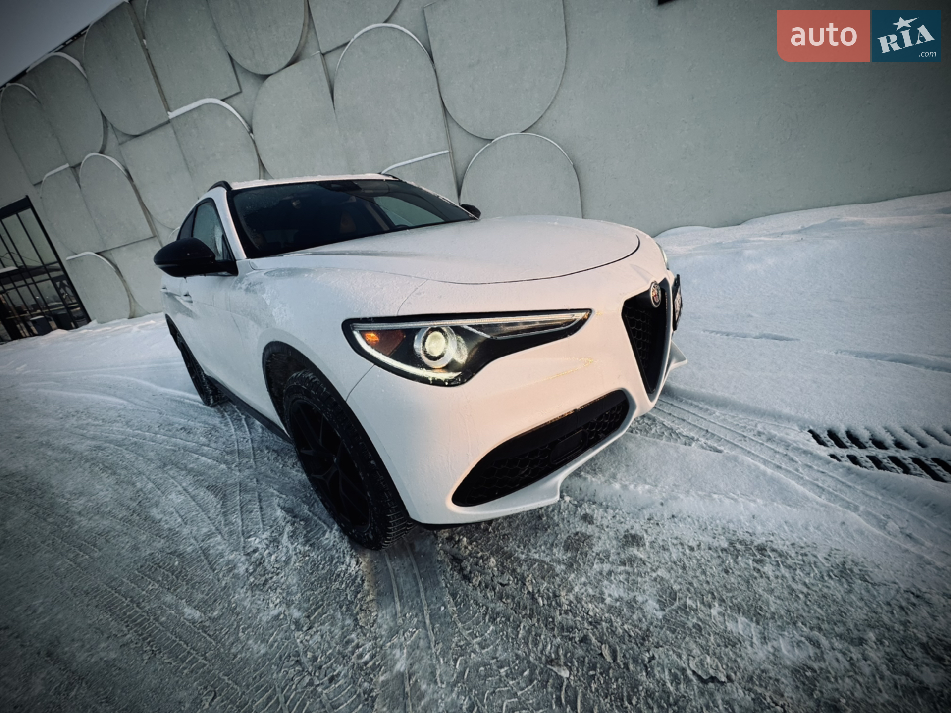 2019 Alfa Romeo Stelvio - мініатюра 4