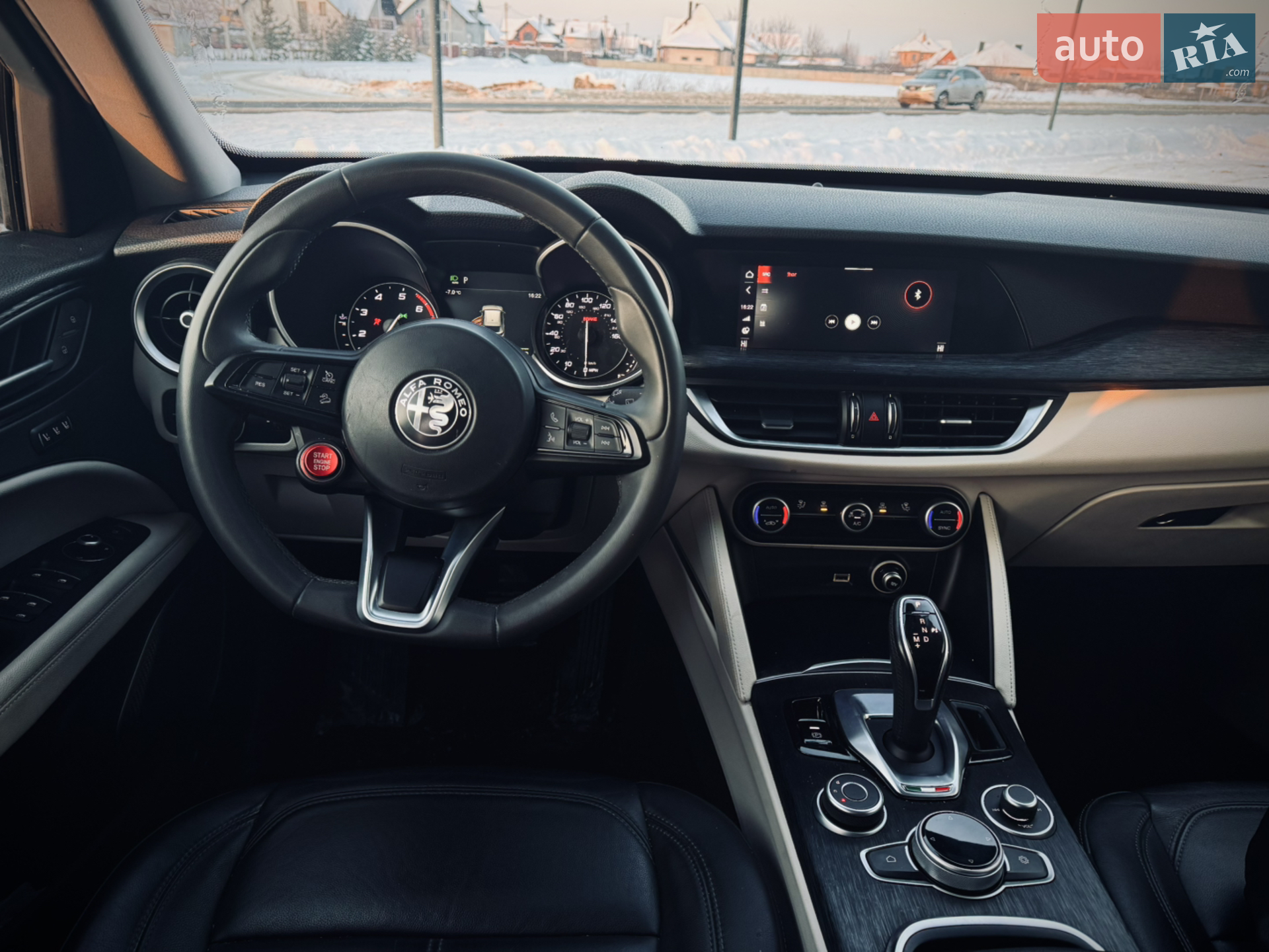 2019 Alfa Romeo Stelvio - мініатюра 10