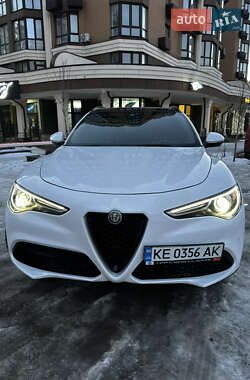 Внедорожник / Кроссовер Alfa Romeo Stelvio 2017 в Софиевской Борщаговке