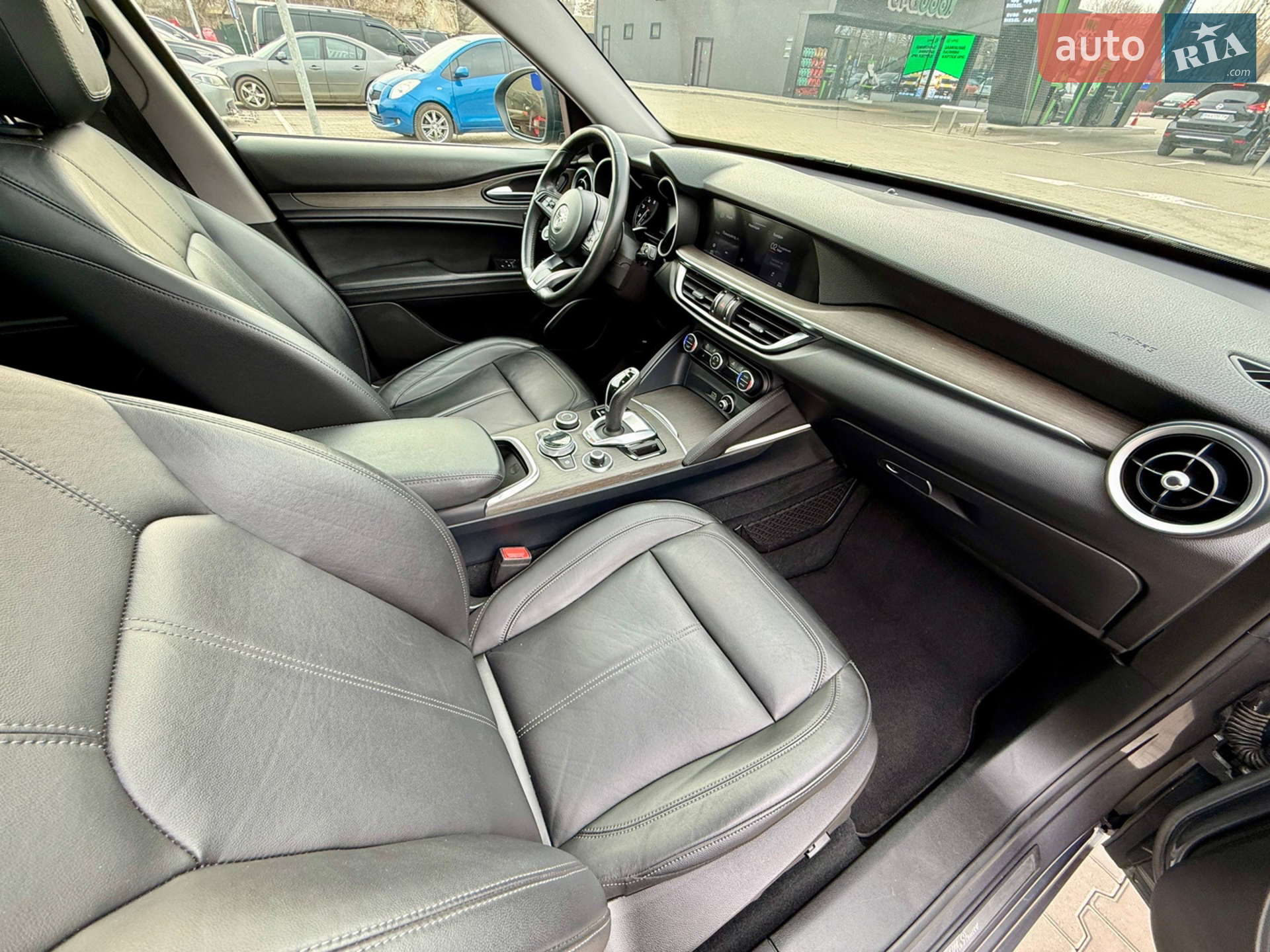2021 Alfa Romeo Stelvio - мініатюра 26