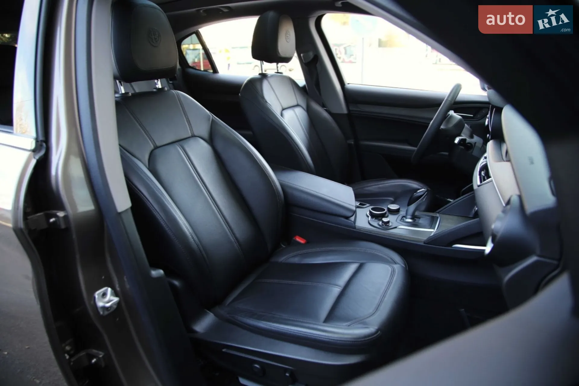 2019 Alfa Romeo Stelvio - мініатюра 12