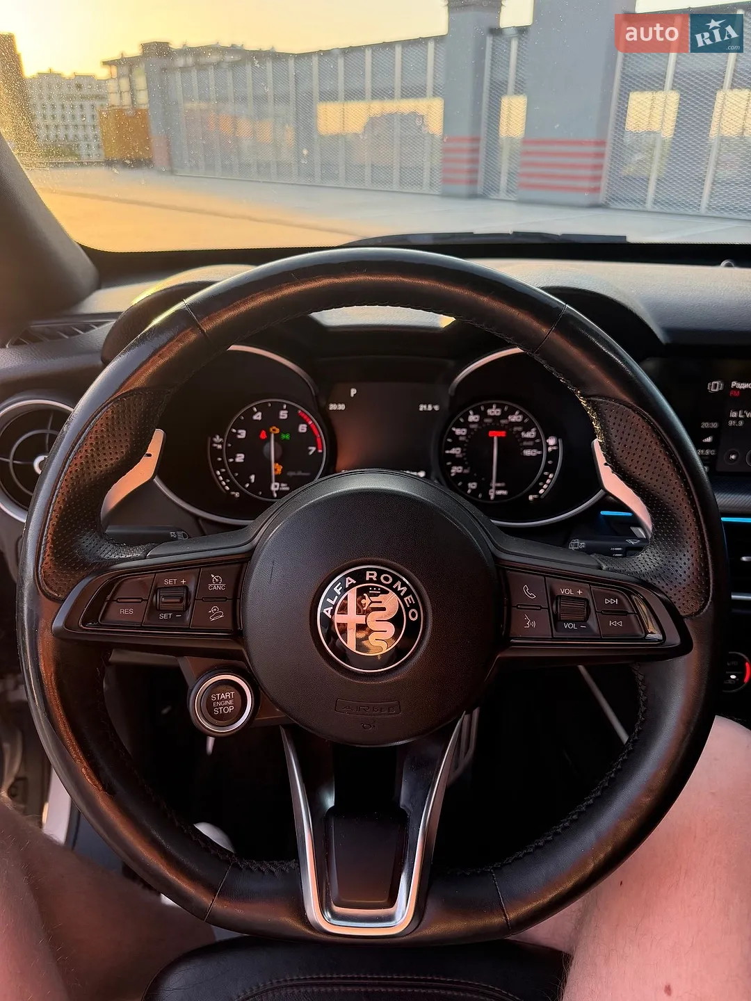 2019 Alfa Romeo Stelvio - мініатюра 16