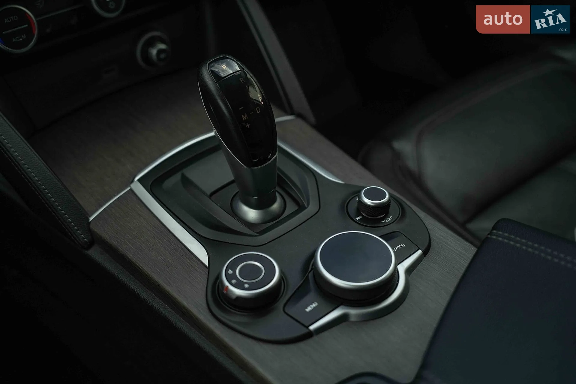 2017 Alfa Romeo Stelvio - мініатюра 25