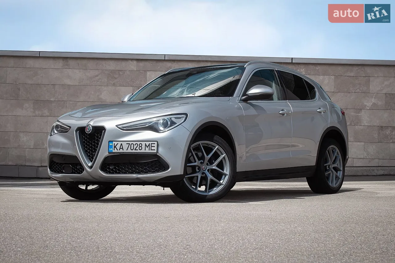 2017 Alfa Romeo Stelvio - мініатюра 26