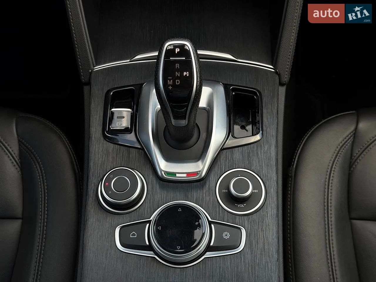 2020 Alfa Romeo Stelvio - мініатюра 43