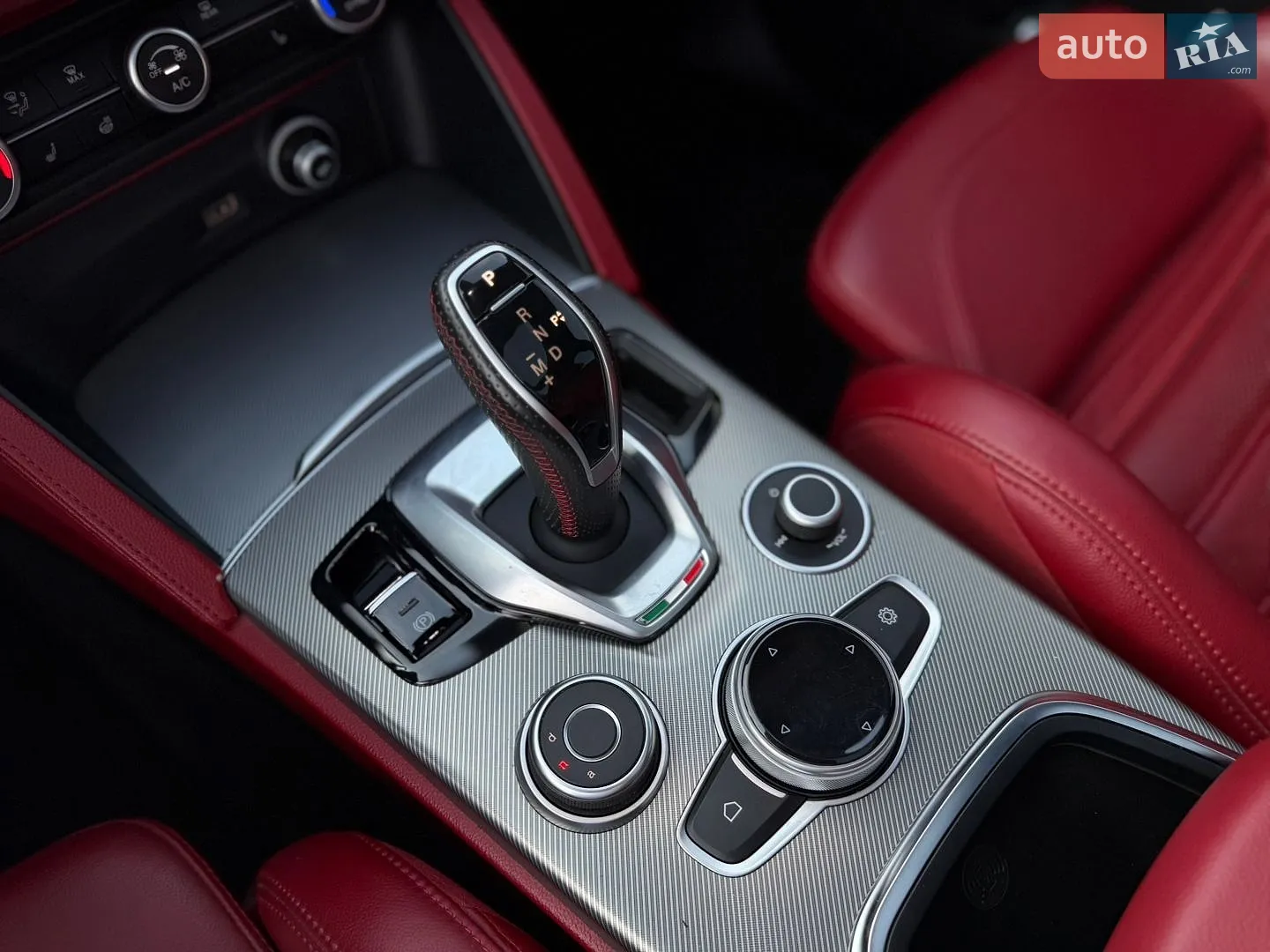 2020 Alfa Romeo Stelvio - мініатюра 8