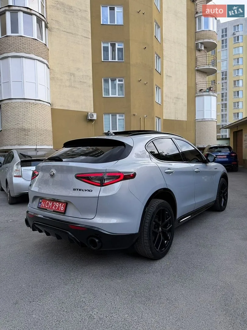 2021 Alfa Romeo Stelvio - мініатюра 10
