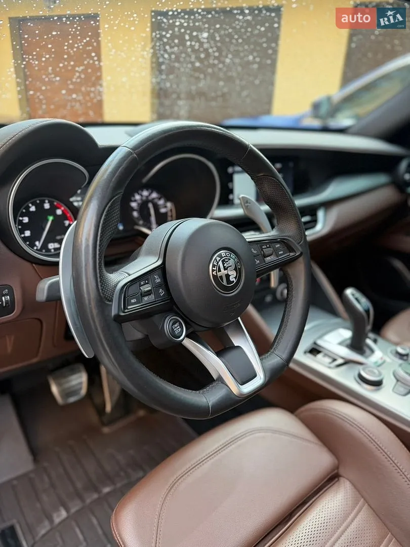 2021 Alfa Romeo Stelvio - мініатюра 27