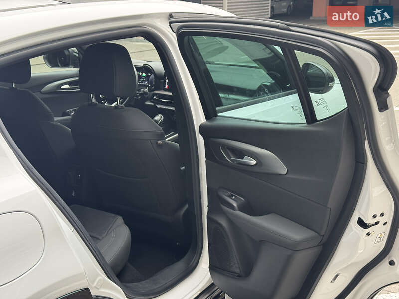 Внедорожник / Кроссовер Alfa Romeo Tonale 2023 в Киеве фото 18 Внедорожник / Кроссовер Alfa Romeo Tonale 2023 в Киеве