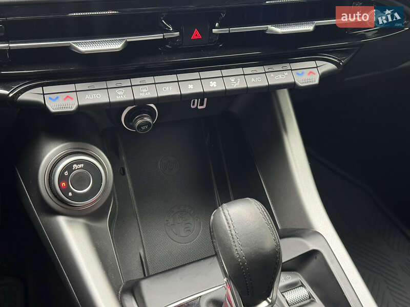 Внедорожник / Кроссовер Alfa Romeo Tonale 2023 в Киеве фото 27 Внедорожник / Кроссовер Alfa Romeo Tonale 2023 в Киеве