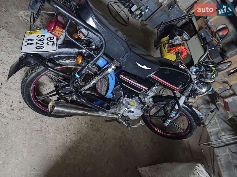 Мопеды Alpha Sabur 2013 в Львове