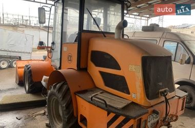 Фронтальні навантажувачі Амкодор 320 2017 в Одесі