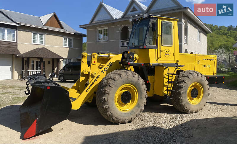 Фронтальный погрузчик Амкодор ТО-18 1993 в Косове