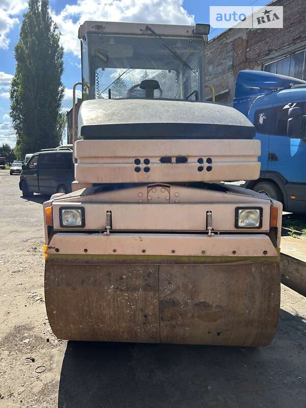 Дорожный каток Ammann AV 1999 в Киеве