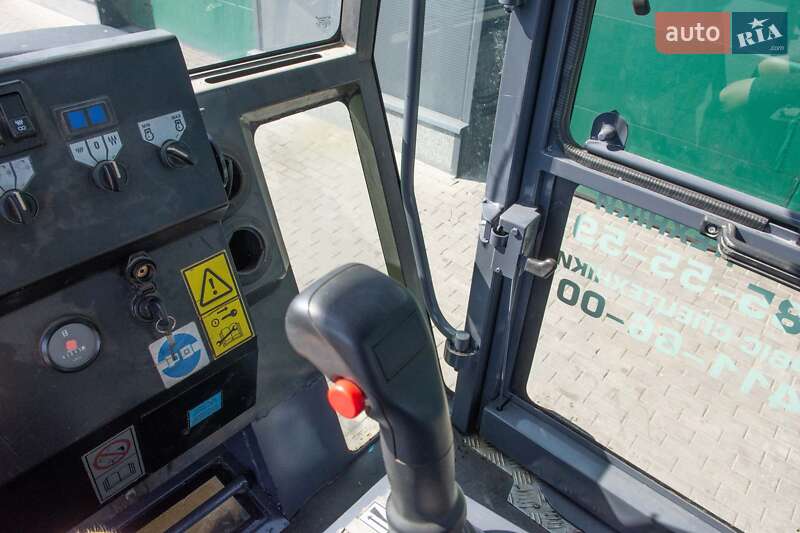 Другая строительная техника Ammann AV 2010 в Житомире