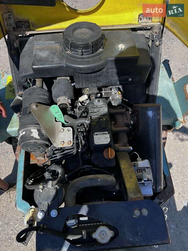 Дорожный каток Ammann AV 2015 в Львове