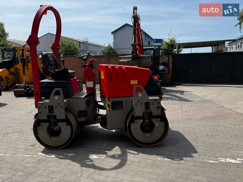 Дорожній каток Ammann AV 2011 в Львові