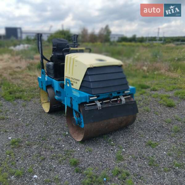 Дорожній каток Ammann AV 2010 в 