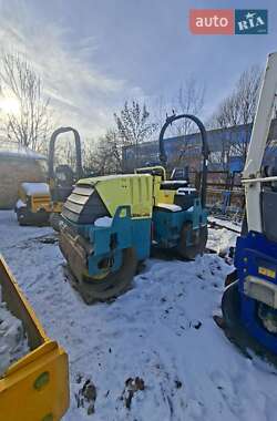 Дорожный каток Ammann AV 2015 в Львове