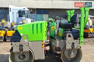 Дорожный каток Ammann AV 2010 в Львове