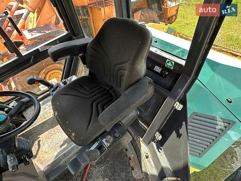 Дорожный каток Ammann AV 2006 в Киеве