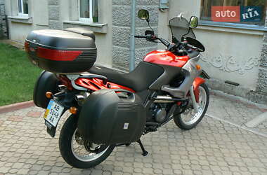 Мотоцикл Туризм Aprilia Pegaso 650 2001 в 